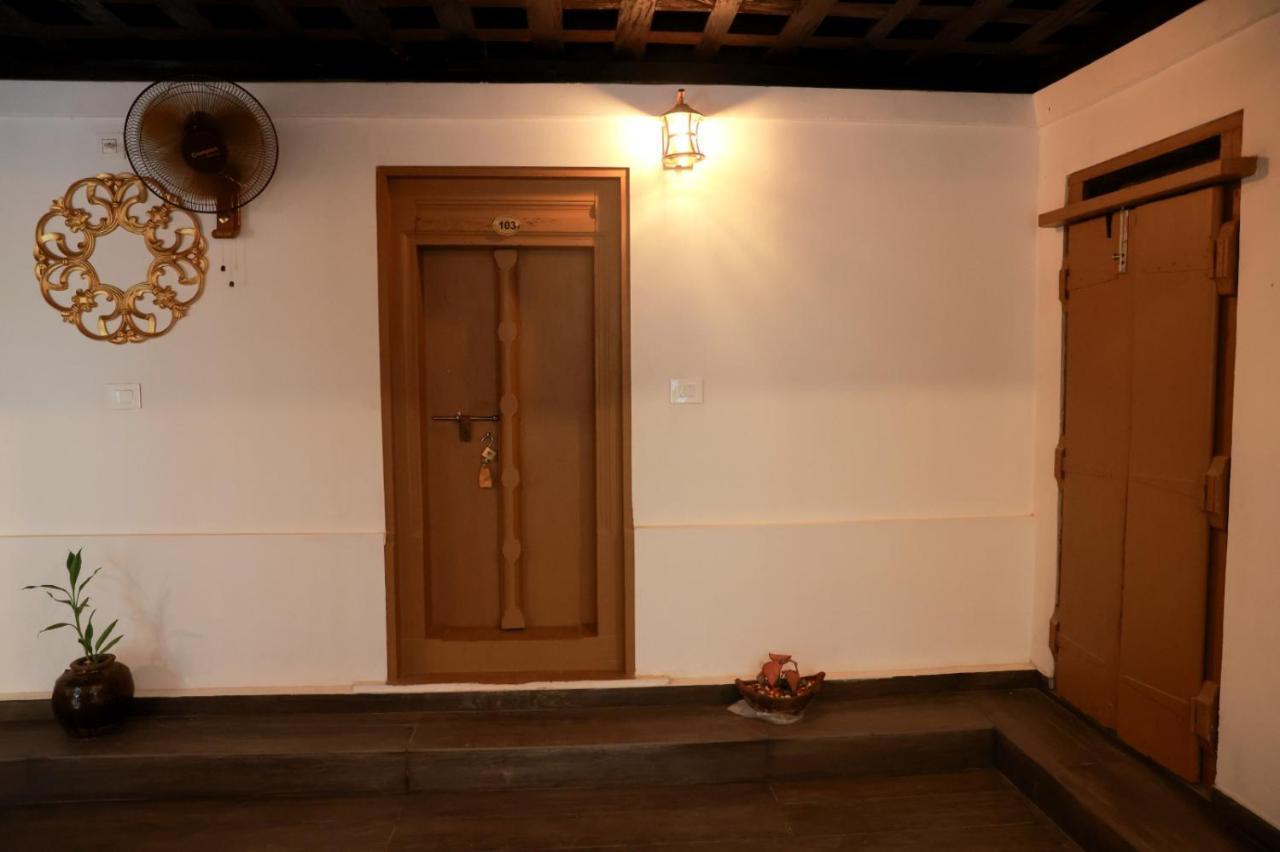 Best Heritage Home Iritti Bagian luar foto
