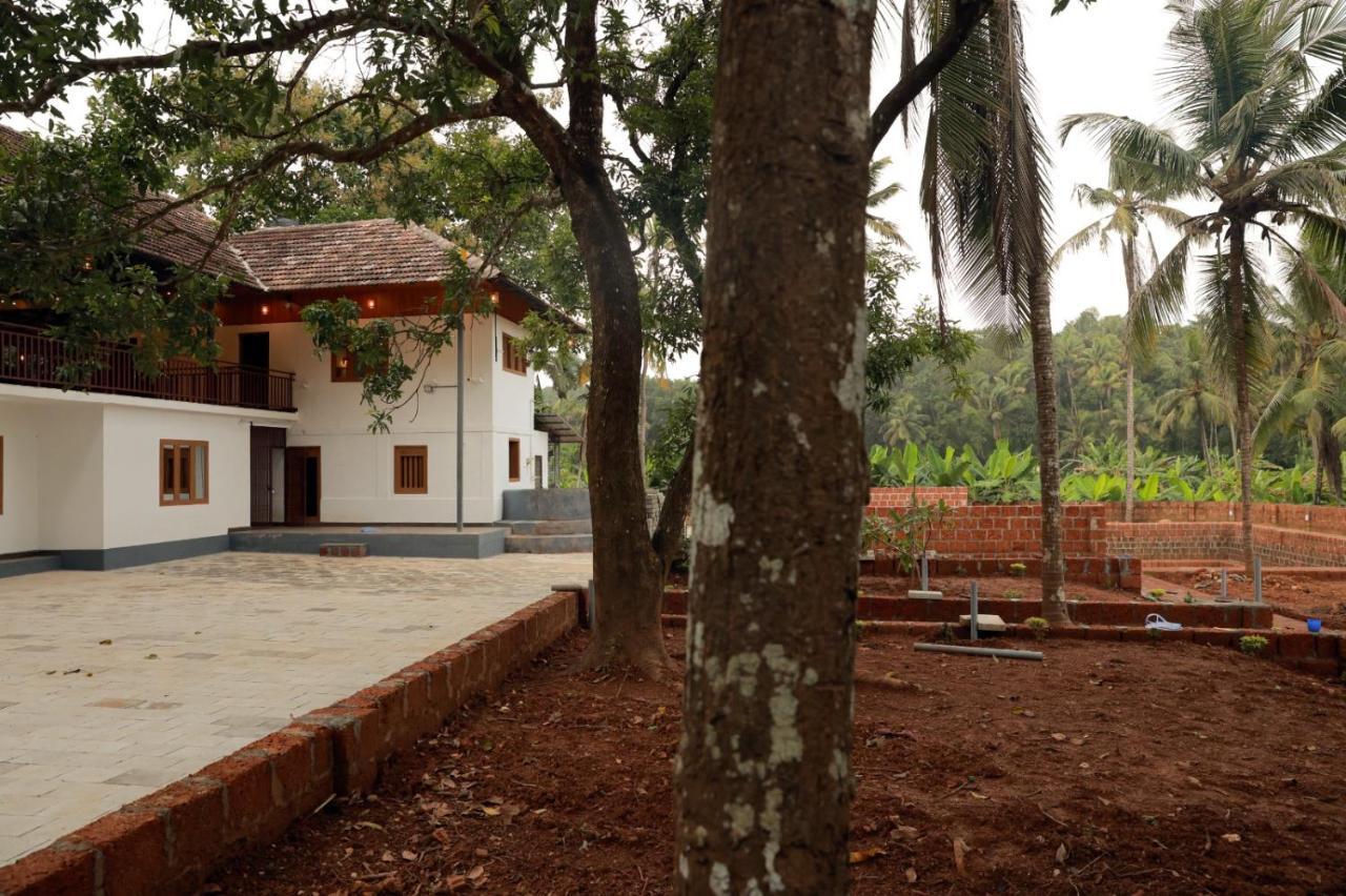 Best Heritage Home Iritti Bagian luar foto
