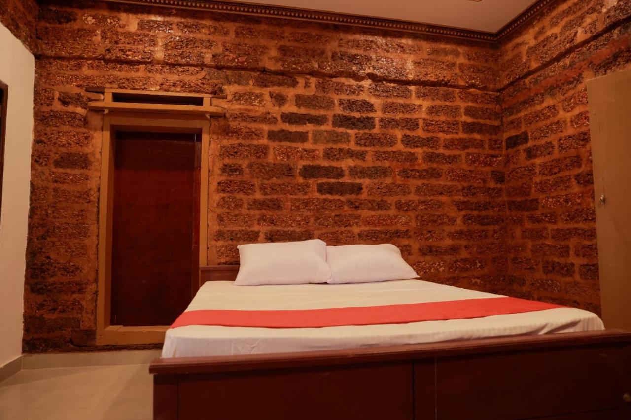 Best Heritage Home Iritti Bagian luar foto